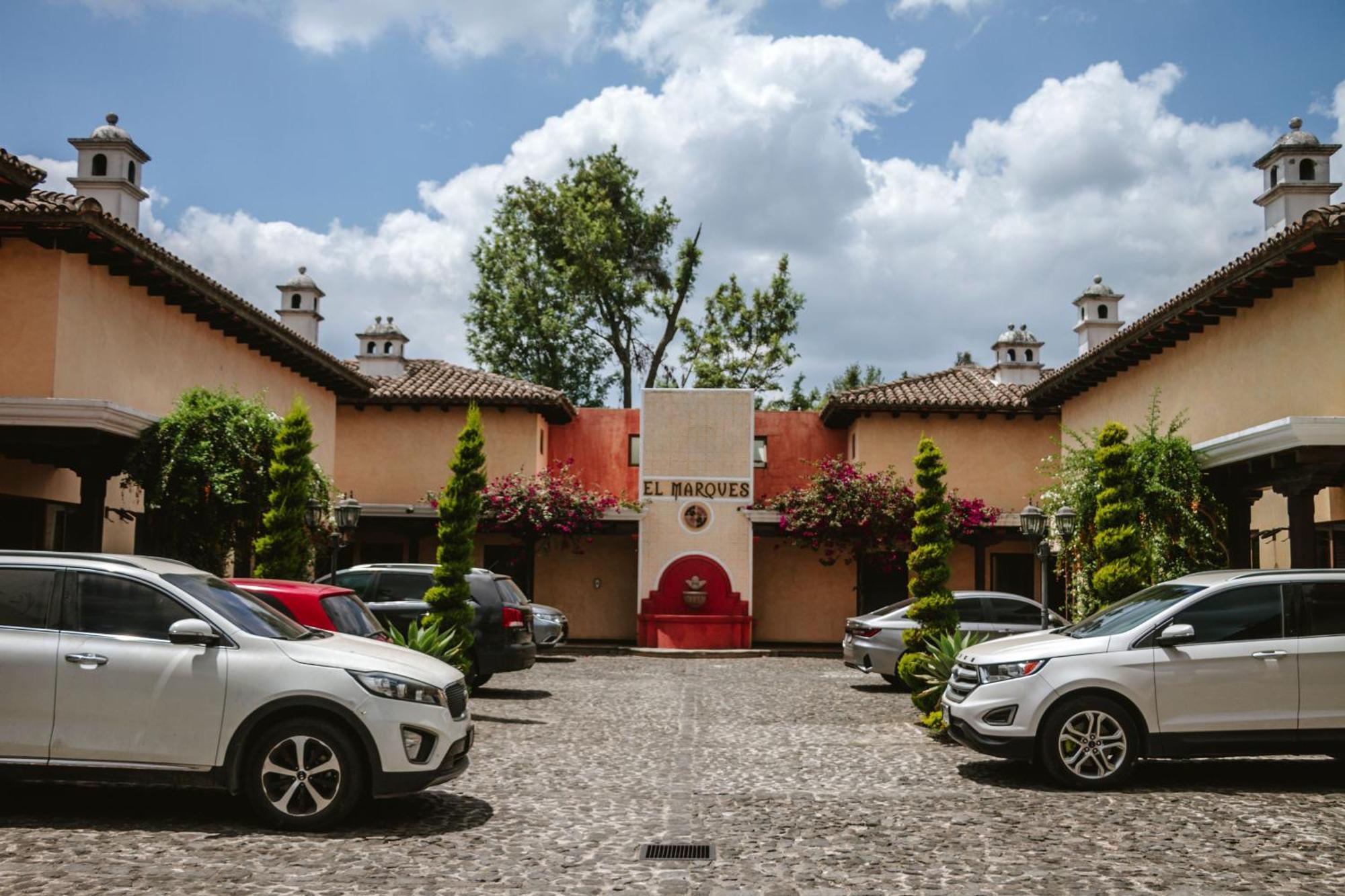 All Suite El Marques De Antigua Екстериор снимка